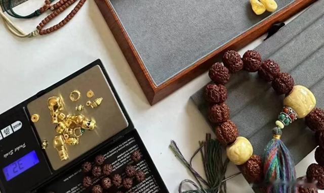 别再傻傻的,文玩不是这样的