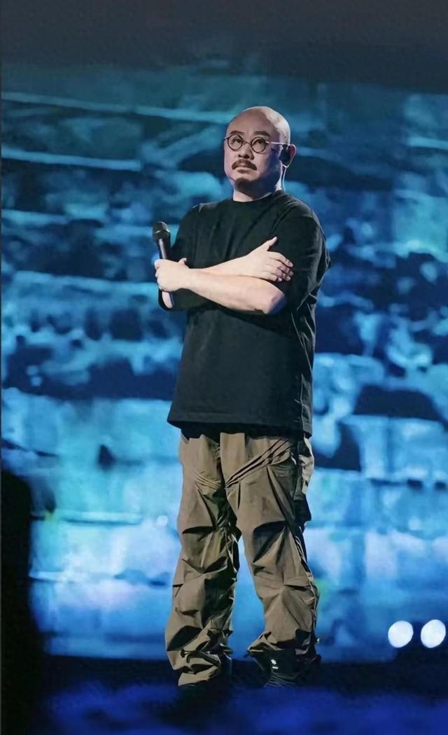 云朵回应缺席刀郎演唱会:师父师娘都很爱我,希望大家评论留口德