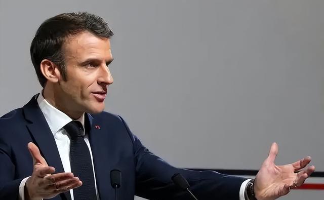 马克龙带爱妻到阿根廷,71岁布丽吉特独爱迷你裙,身姿曼妙惹人眼