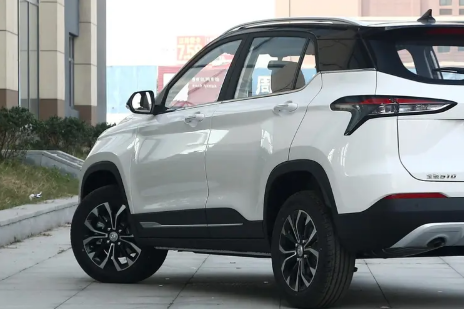 你敢相信吗？1.98万就能入手SUV，喝92号油，一箱油跑985公里