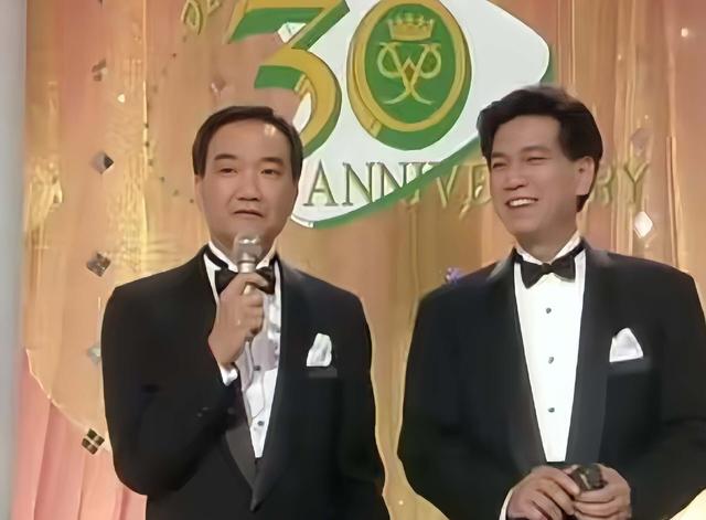 突传噩耗!香港知名主持人被曝离世,移民加拿大深居简出多年