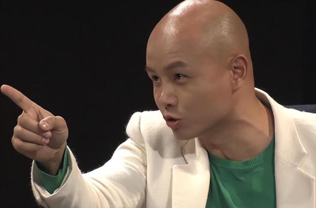 从金牌主持到参禅打坐,从乐嘉的渐变人生看自卑是如何毁掉一个人