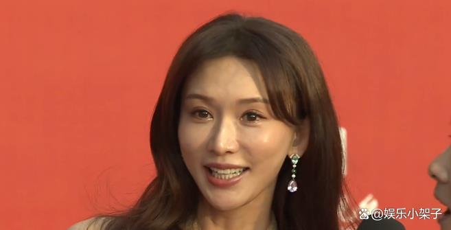 北影这一夜,妩媚的林志玲,真空的吴君如,都败给了44岁的高圆圆