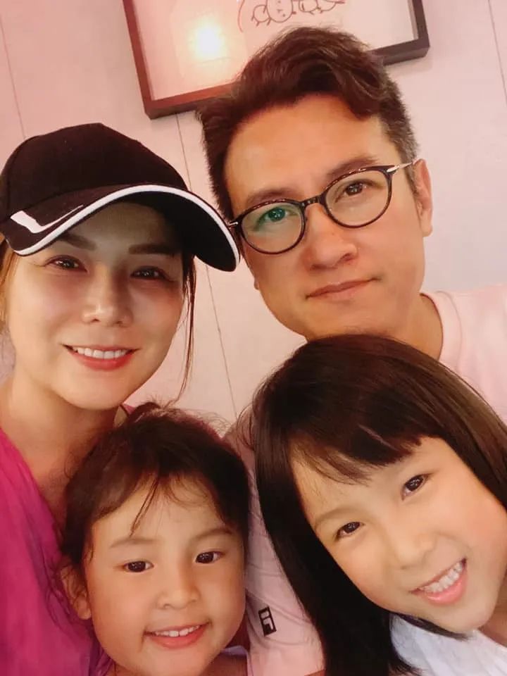 49岁前港姐退圈出嫁「南丫岛王子」，打排卵针高龄连生两女。