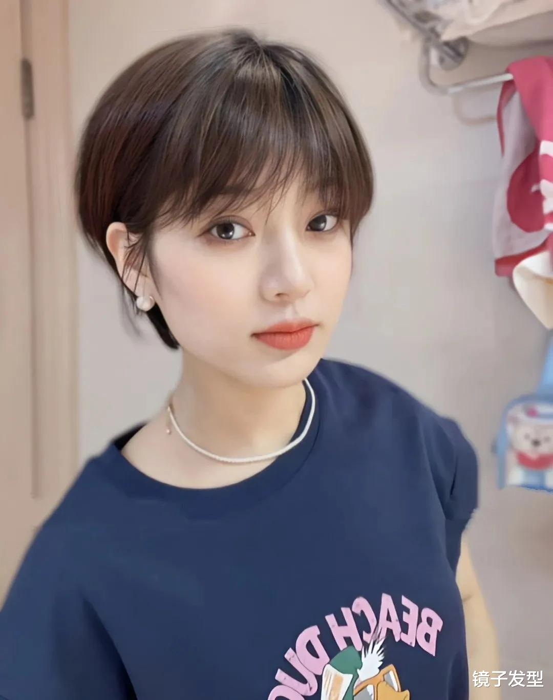 高颜值挂耳短发:利落时尚的精致之选