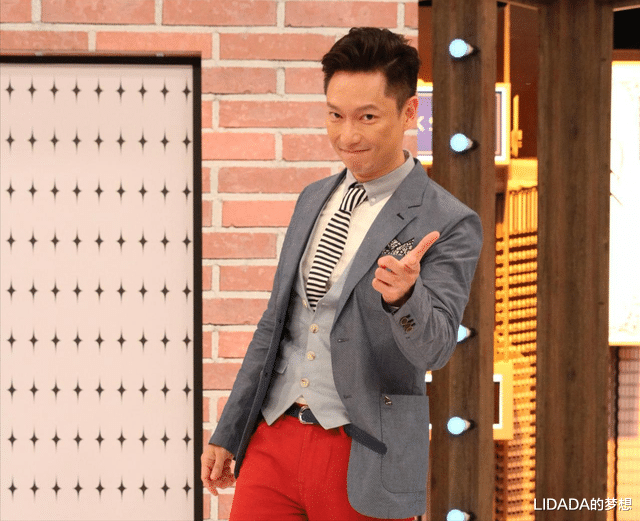 55岁谢祖武低调娶圈外老婆,结婚20年恩爱甜蜜,一家人美满幸福