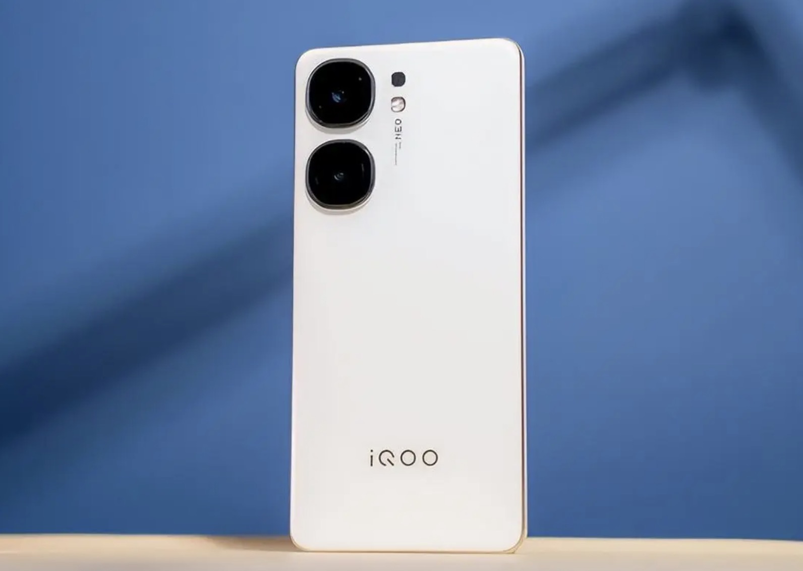 骁龙8Gen3+120W+144Hz,如今低至1889元起,可以“闭眼买”