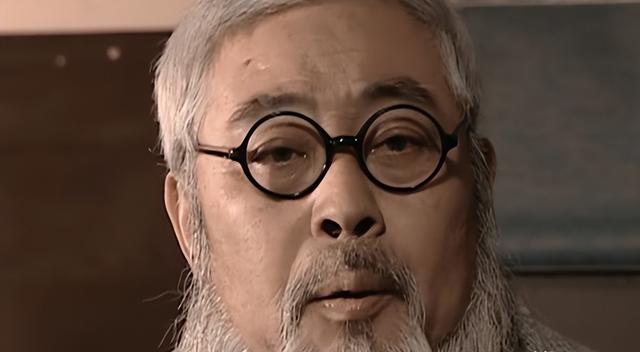 《亮剑》大结局:马天生精神恍惚,田墨轩饿死农场,田雨割腕自杀