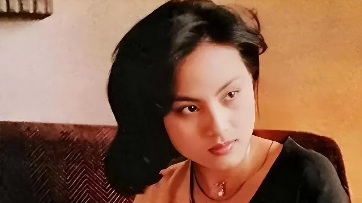 17岁拒演红楼梦，28岁跳楼身亡，王扶林评价：她一肚子草包没文化