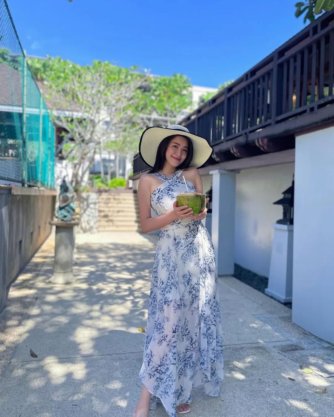 TVB小花历时3年变回长发！近照曝光靓到没朋友！曾因短发被分手