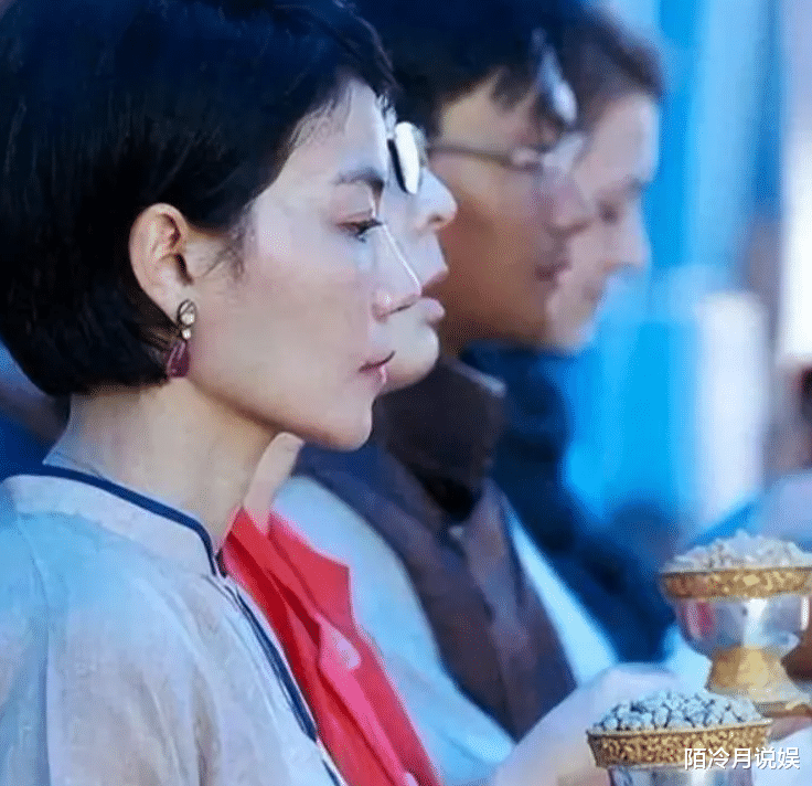 王菲亲姨妈印开师太九华山被偶遇,88岁慈眉善目气色红润