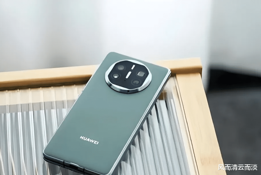 华为Mate70系列预约量感人，突破251万人次，麒麟9100+纯血鸿蒙