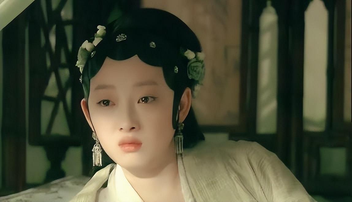 “最丑林黛玉”后劲太大，无脑发言又惹争议，她的背景果然不简单