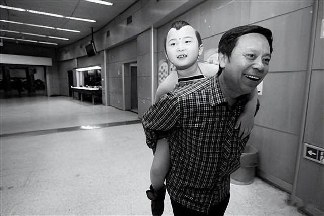 原来他已经去世9年!6岁登上春晚8岁去世,患病时还在继续演出