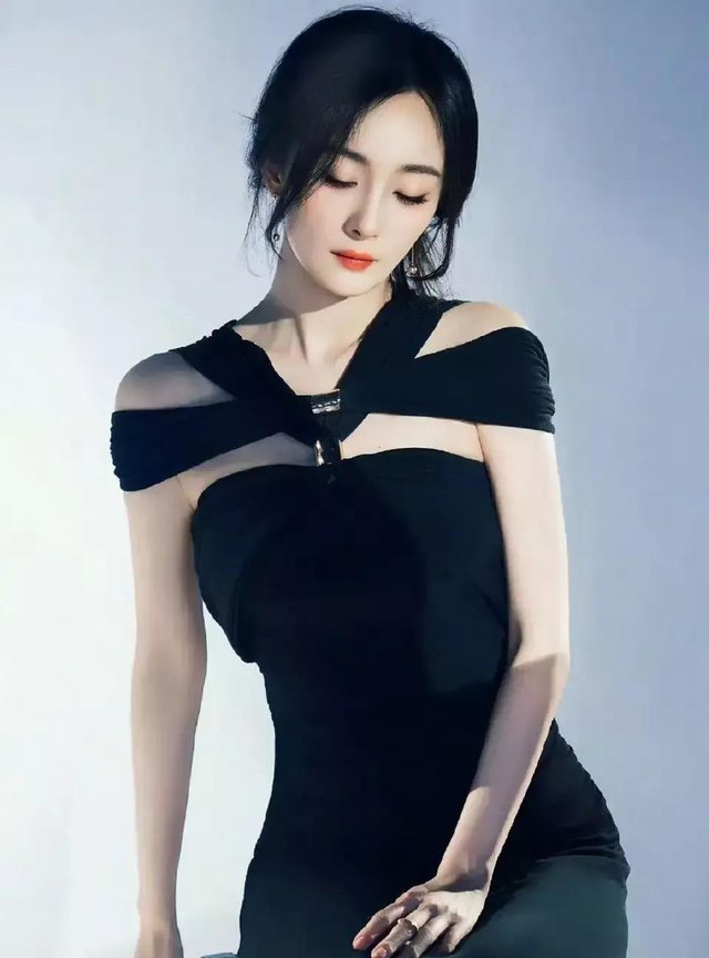 娱乐: 赵丽颖、肖战、杨幂、杨紫、热巴、檀健次、杨洋、虞书欣