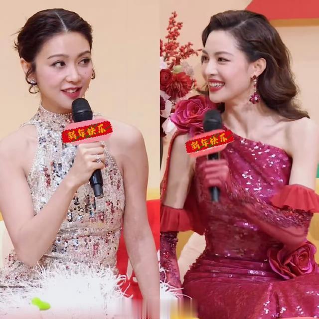 薛凯琪携钟楚曦刘惜君春晚献唱,仅靠一条旗袍,轻轻扭动抢走风头