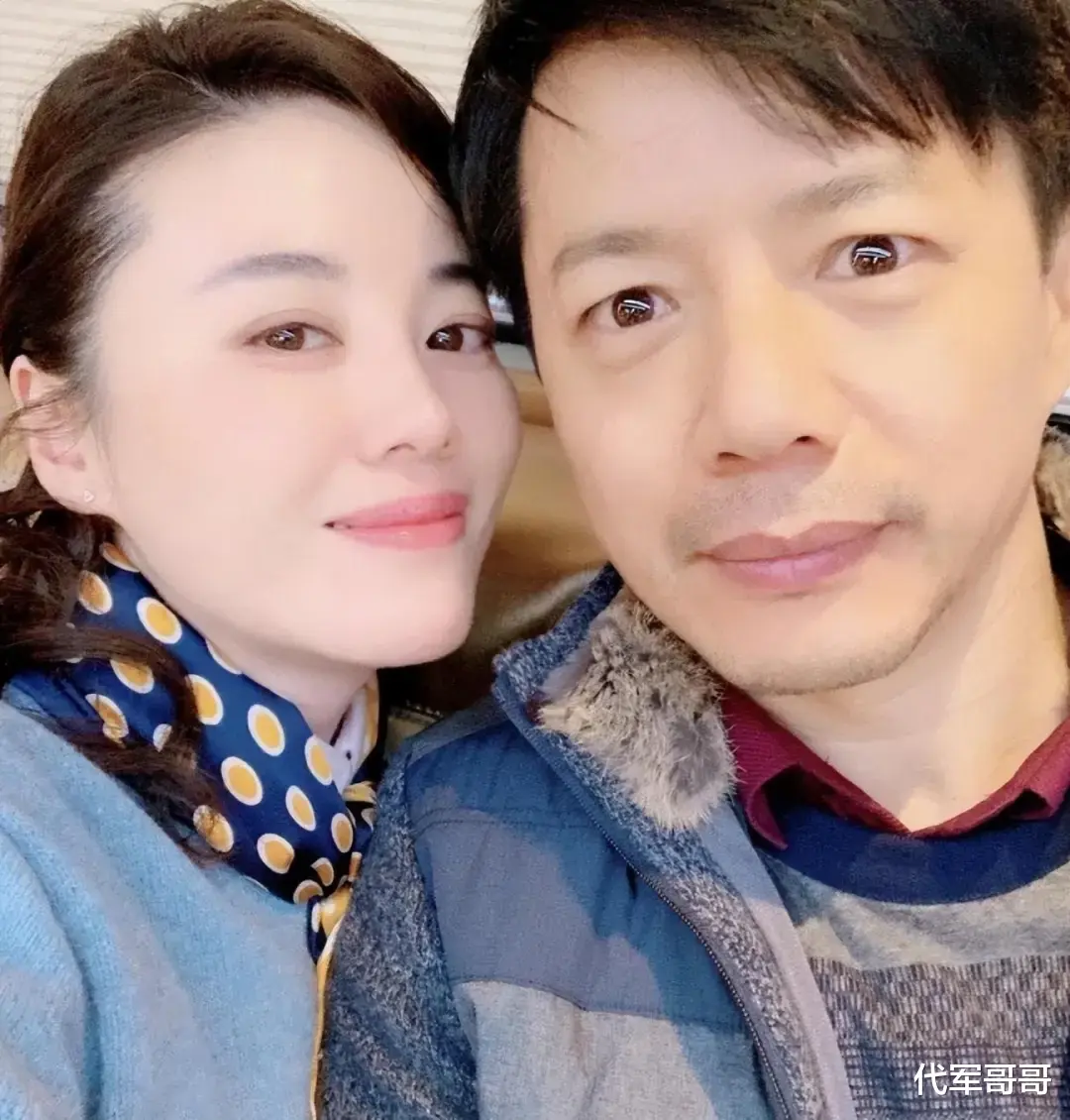 段奕宏：追了9年才娶妻，因妻子怕疼做12年丁克，余生只想宠着她