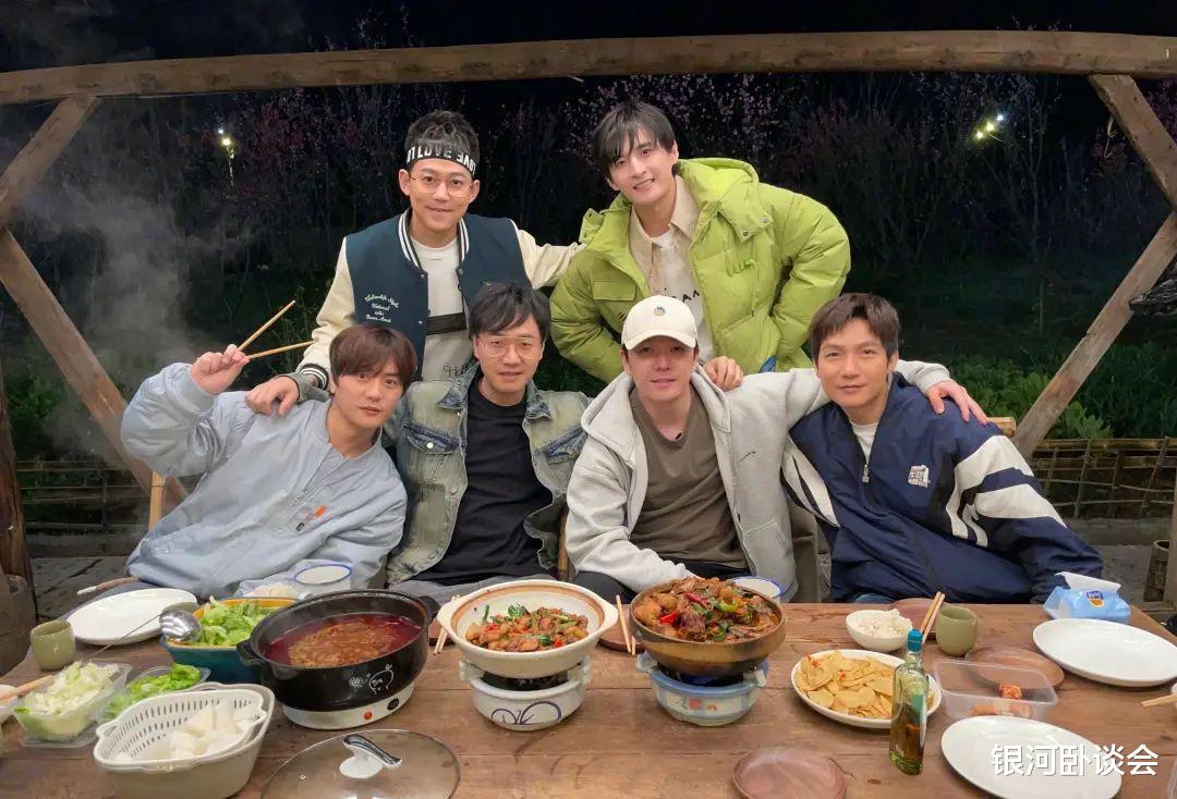 知名男星公布婚纱照!他终于要结婚了?