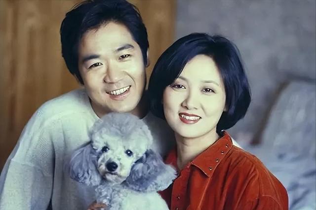 这一次,再也没人管张默了!定居泰国,就连张国立也没辙