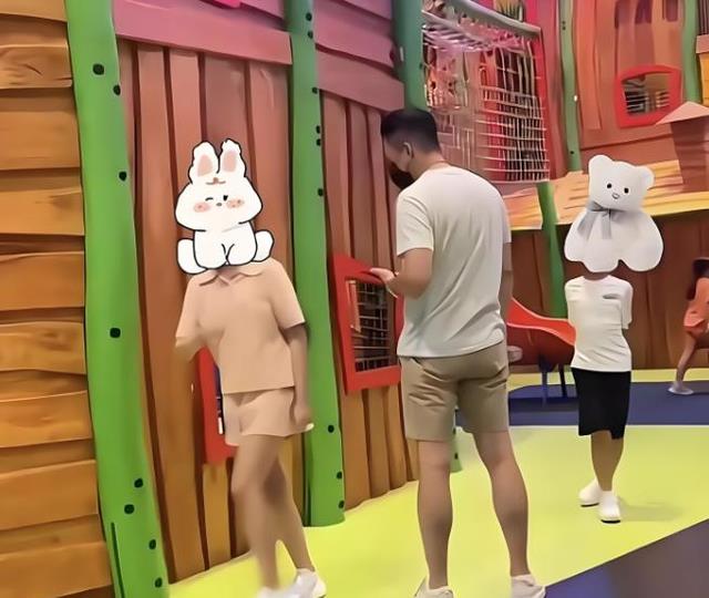 汪小菲夫妇身穿正装抵台,气场十足!S妈将启用许家人脉打官司!