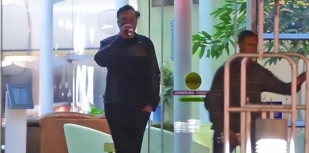 倾国倾城的“海后”艾梅柏,令马斯克欲罢不能,如今女儿都3岁了