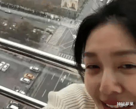 具俊烨隆重庆祝56岁生日,大S跟汪小菲角色置换,她真配不上好的