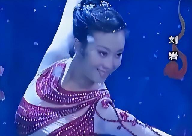 表面是“轮椅舞者”最美女神的刘岩，背地却是毫无下限小三惯犯！