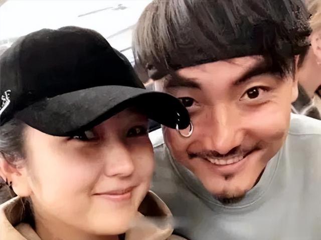 分手11年后,再看两婚一离的何洁,才明白她与释小龙差距有多大!