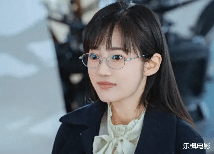 《别对我动心》一夜爆火：初入职场小白必看，周也摇身变成傻白甜