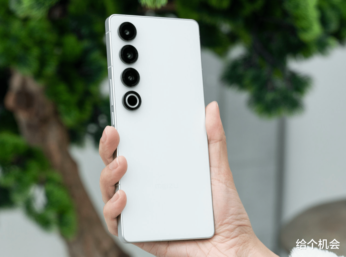 魅族加速清倉，驍龍8Gen 3+超聲波指紋+2k直屏，突然變得很香！