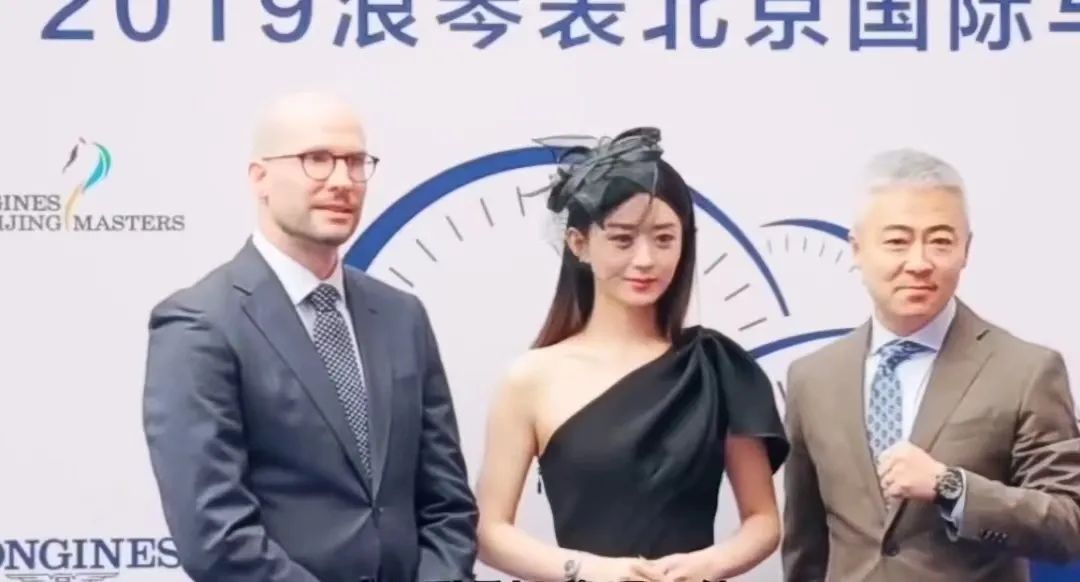 被迪奥嫌弃的赵丽颖,浪琴花6年时间陪伴成长