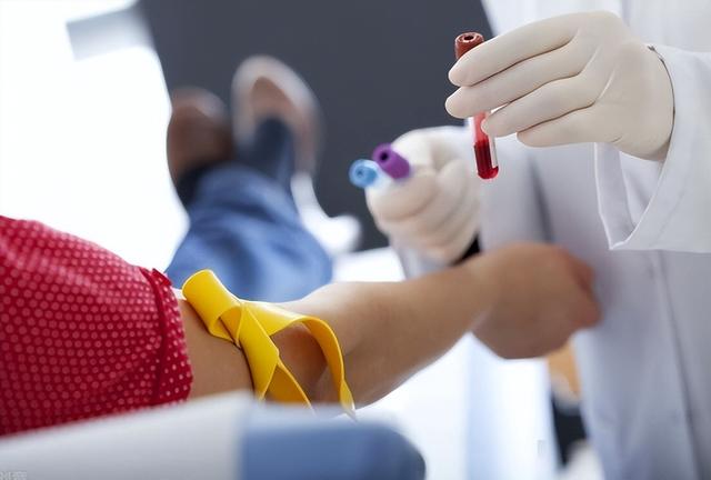 吃钙片的最佳时间被发现！医生：吃错了时间影响效果，别大意