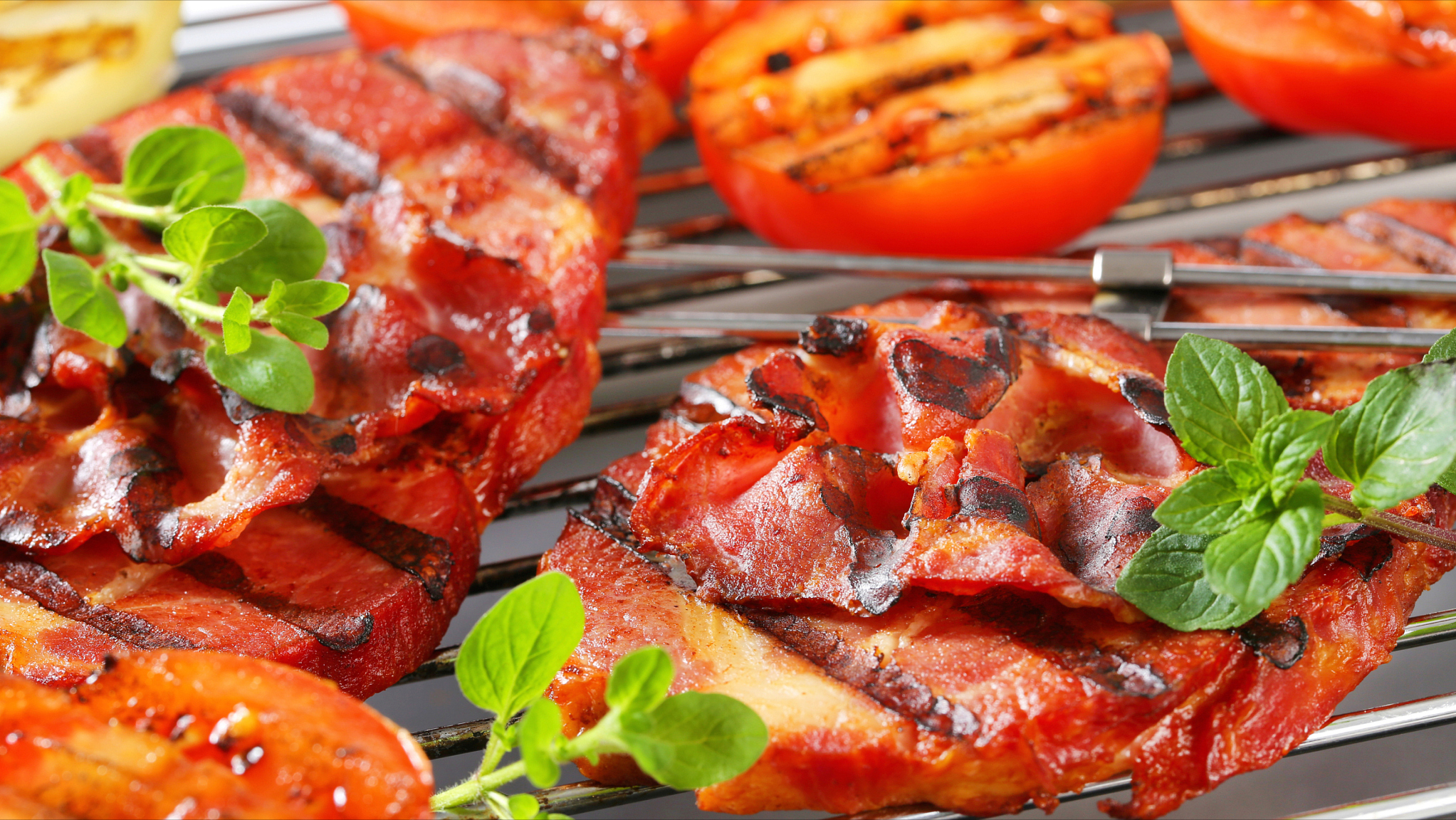 湿气加重，除了油腻食物、寒凉食物要少吃，还有3种素食也要避免