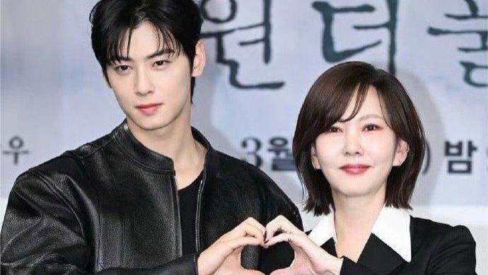 金南珠和车银优年龄差很大，但《美好世界》里莫名还挺搭！