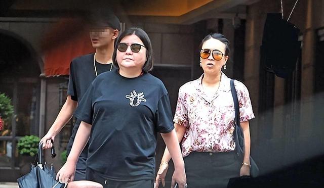 一手捧红那英王菲,将林志玲从黑帮手里救出,年过60至今无人敢惹