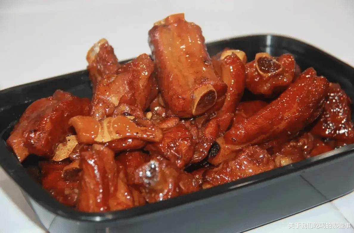 排骨直接焯水，难怪腥味重！多做一步，排骨软烂可口，香味十足