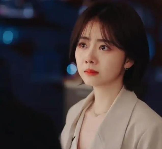 央视《六姊妹》口碑被49岁梅婷拉垮，网友选出该让这6人演何家丽