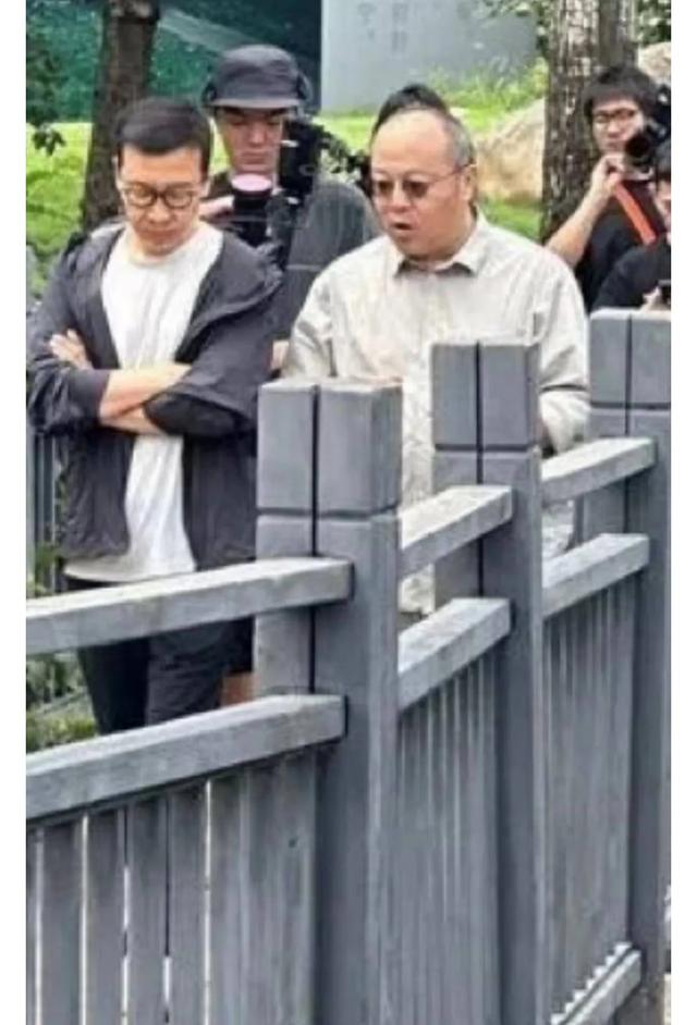 昔日摇滚才子窦唯55岁近照曝光,朴素如邻家大爷,难觅昔日音乐家