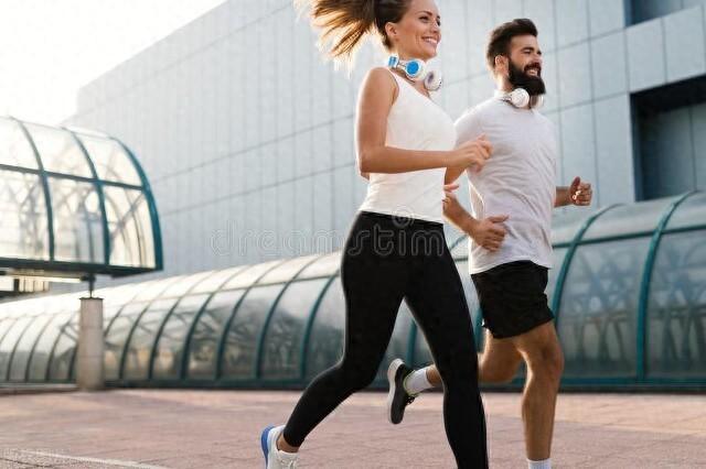 提醒:30岁以后,就算你很爱运动,运动时也不要去做这4件事