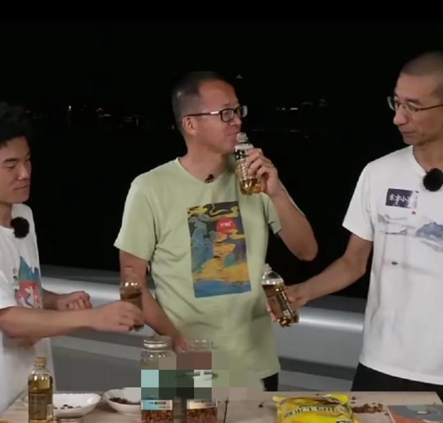 俞敏洪带团队团建,三人未参加真因令人无奈,网友评论引热议