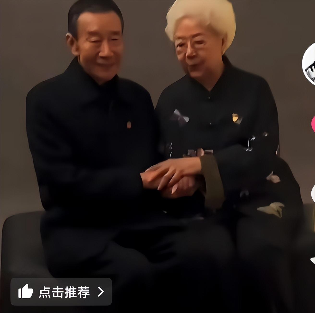 李雪健罕见发火!金鸡百花后台怒斥女工作人员,打脸多少流量明星