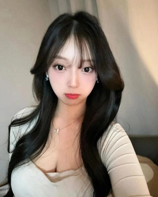 韩国顶级健身网红！完美腰臀腿，这身材狠狠拿捏我了