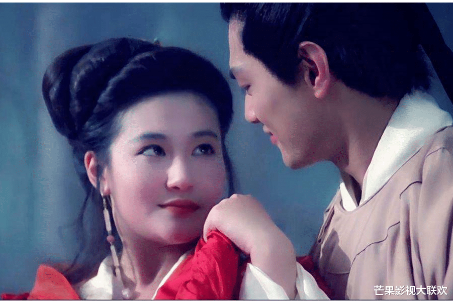 陈宝莲跳楼21年,儿子被王菲经纪人抚养长大,模样酷似干爹黄任中