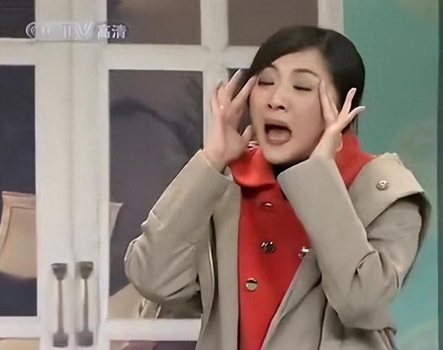 |她是冯巩御用老婆,连登五年春晚后精神失常,现在50岁怎样了?