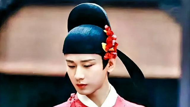 三大平台正面刚，“王炸剧”接踵而来，网友：这下有好戏看了