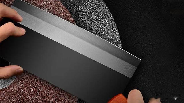 刀越磨越锋利，人越练越身健