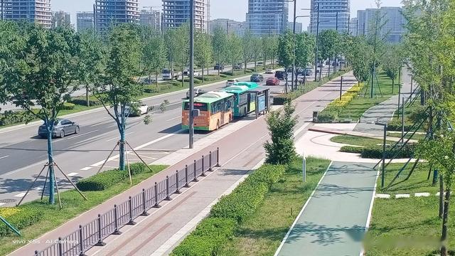 西安南郊名气最大的公交线路！直通西安著名的美食之都！