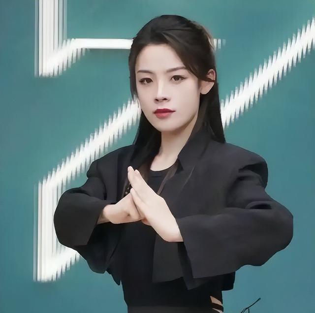 飒！知名女演员获“最佳男主角”