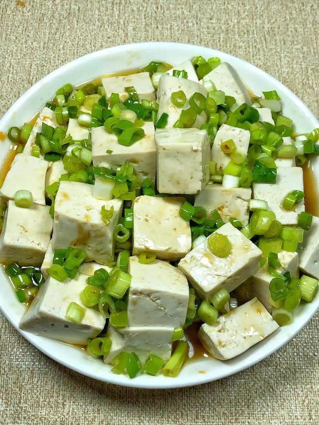 春天吃它最好,能清热解毒利尿除湿,1块钱买一大把,便宜又美味