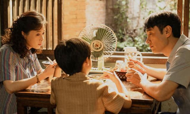 给近三年口碑最好的年代剧排名：《人世间》第六名，第一当之无愧